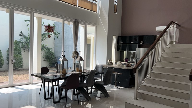 Dijual Rumah Royal Residence semi furnished