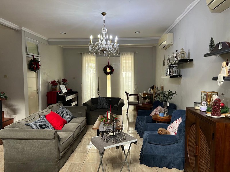 Rumah Bagus 2Lantai Siap Huni, Area Bintaro Jaya Sektor 9. Near 2 Gate Tol