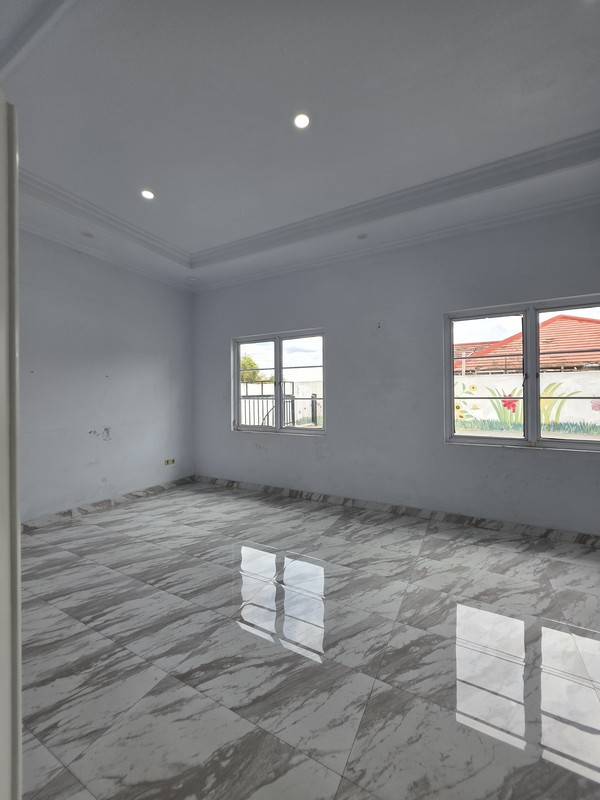 Rumah di Kota Wisata per tahun posisi boulevard