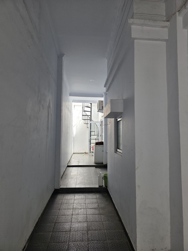 Rumah di Kota Wisata per tahun posisi boulevard