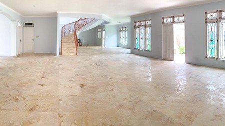 Rumah Mewah di Graha Cinere, akses mudah ke Sawangan Cimanggis