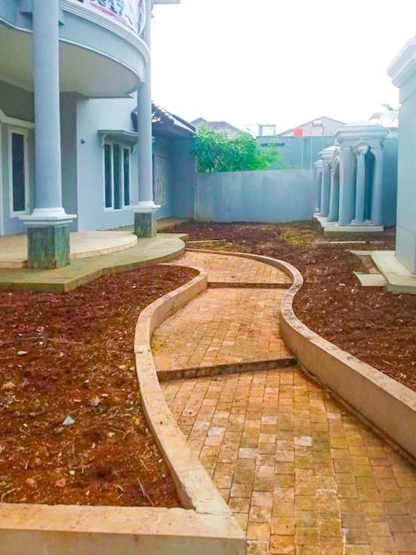 Rumah Mewah di Graha Cinere, akses mudah ke Sawangan Cimanggis