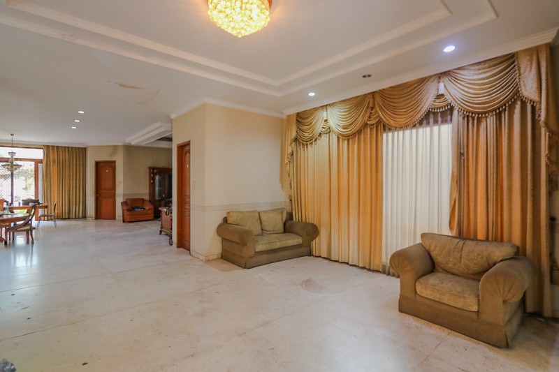 Rumah Mewah di Pondok Indah, Akses Mudah dari Kemang, Jagakarsa