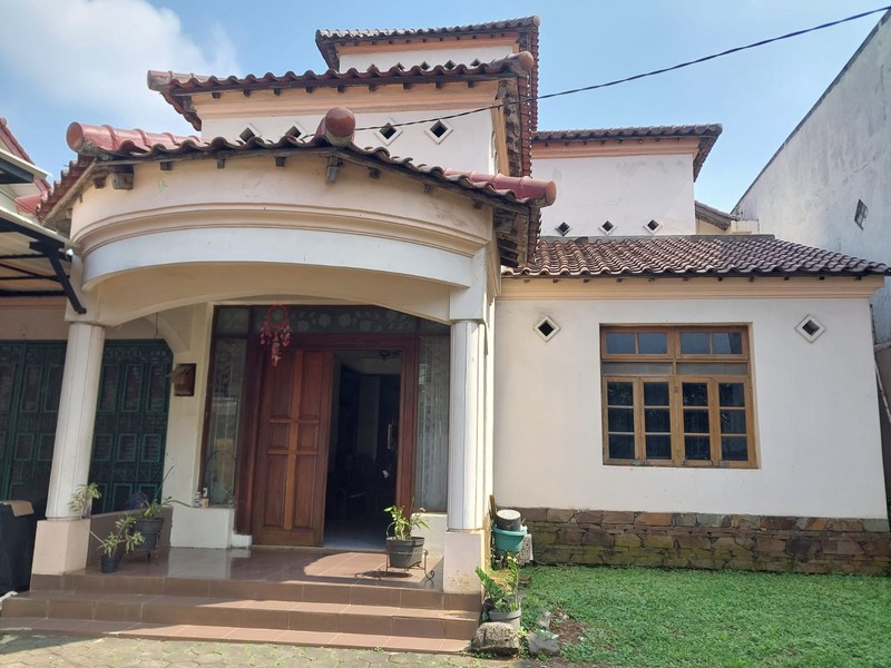 Rumah Bagus Di Jl Beruang Raya Pondok Ranji Tangerang Selatan