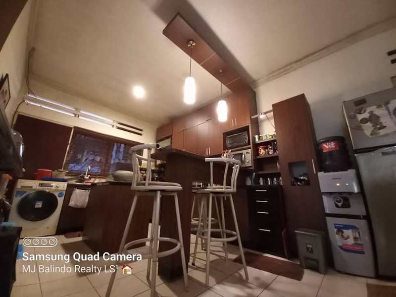 Rumah Strategis Dekat Cihampelas - Cocok Hunian & Investasi