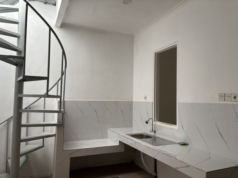 Rumah 2 Lantai Siap Huni di Kota Wisata 