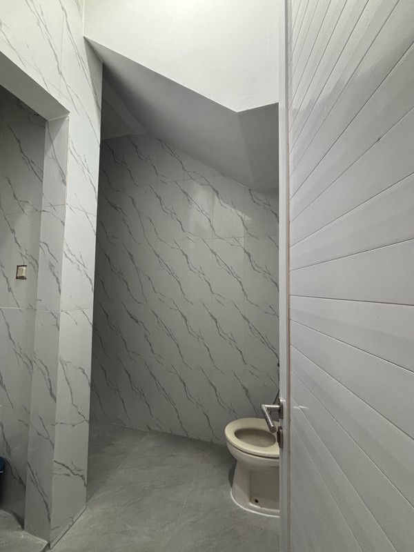 Rumah 2 Lantai Siap Huni di Kota Wisata 