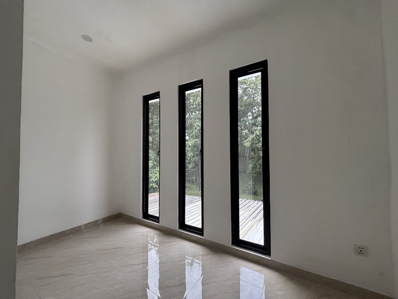 Rumah 2 Lantai Siap Huni di Kota Wisata 