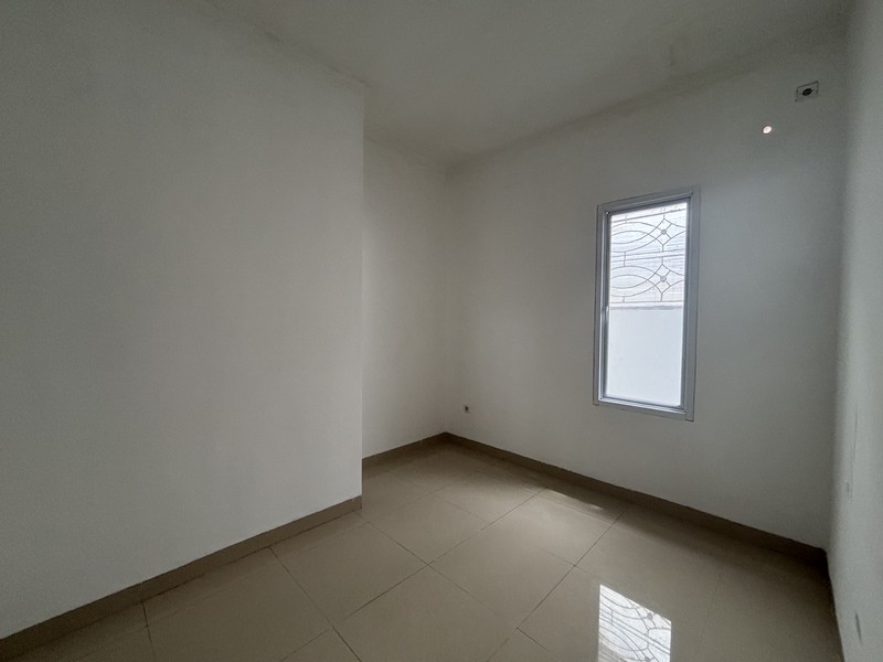 Rumah 2 Lantai Siap Huni di Kota Wisata 