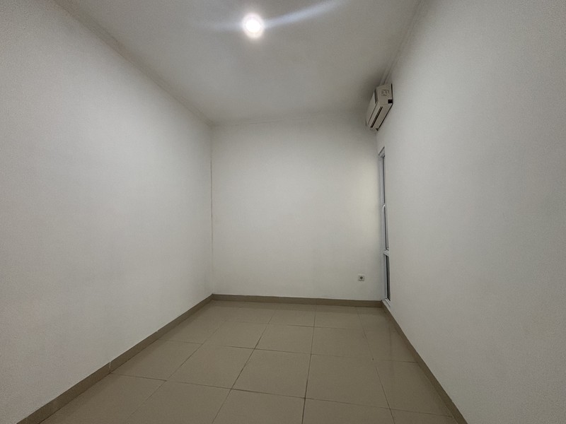 Rumah 2 Lantai Siap Huni di Kota Wisata 