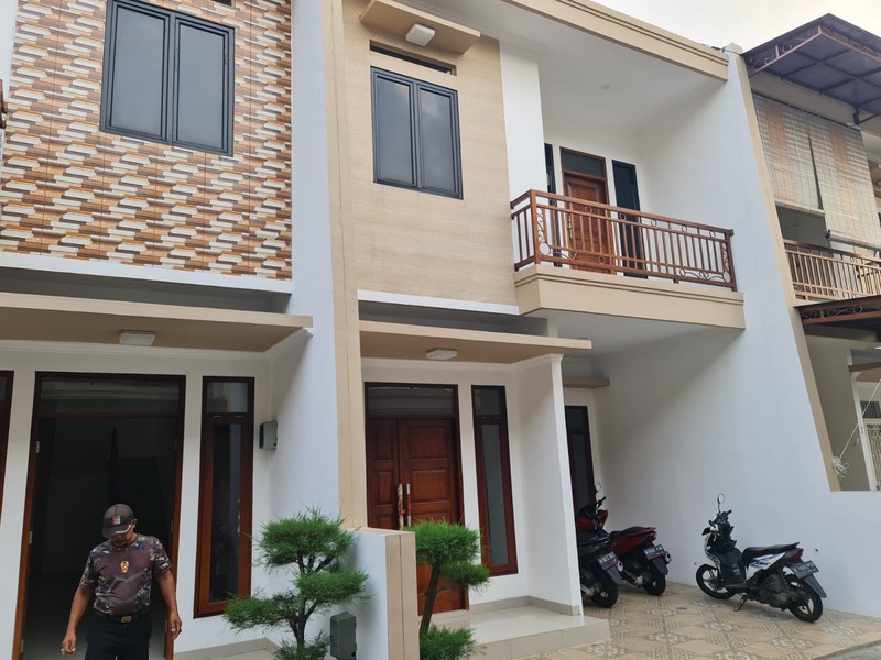 Rumah Bagus Di Pratama Asri Residence Ciledug Tangerang