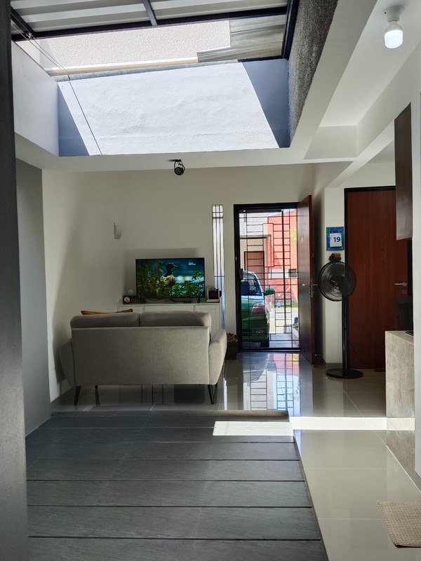 Rumah Semi furnished, Siap Huni, Rapi, Lingkungan siap huni- Samanea Hill Parung 