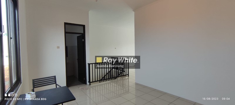 Dijual rumah baru 2 lantai di Sariwangi - Bandung Barat 