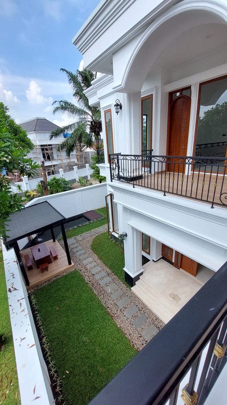 Rumah Mewah Exclusive Cluster Golf Mediterania II Sentul City Bogor