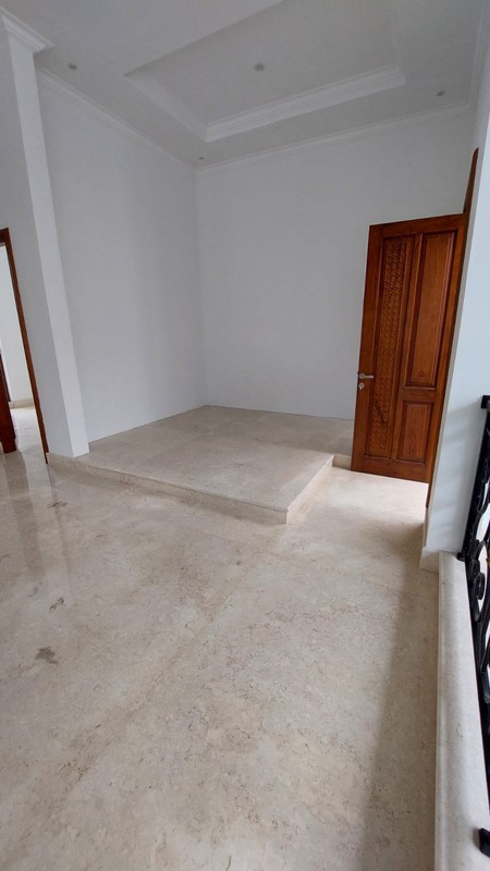 Rumah Mewah Exclusive Cluster Golf Mediterania II Sentul City Bogor