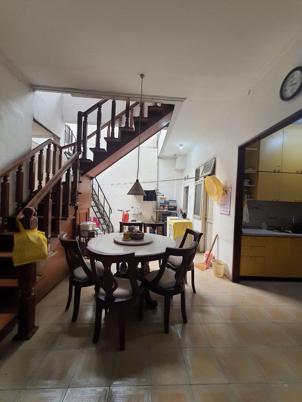 Dijual Rumah Strategis Bisa Untuk Usaha Di Daerah Jl.Cawang Baru Tengah, Jak-Tim