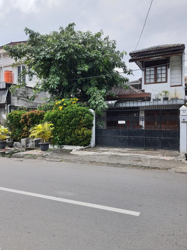 Dijual Rumah Strategis Bisa Untuk Usaha Di Daerah Jl.Cawang Baru Tengah, Jak-Tim