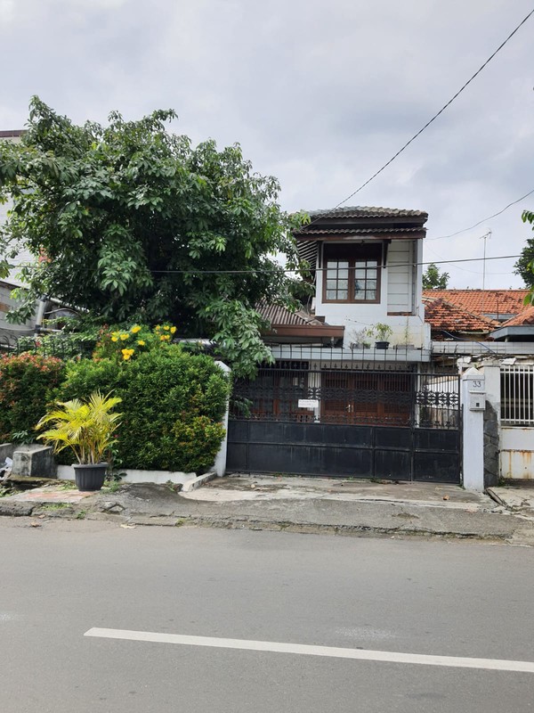 Dijual Rumah Strategis Bisa Untuk Usaha Di Daerah Jl.Cawang Baru Tengah, Jak-Tim