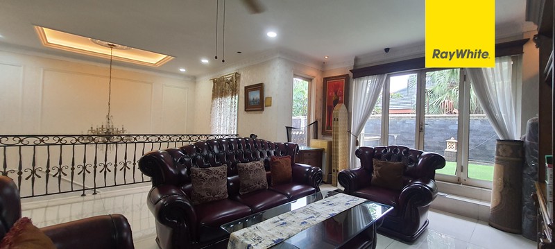 Rumah Nyaman dan Siap Ditempati di Hunian Elite Puri Sriwedari, Cibubur 