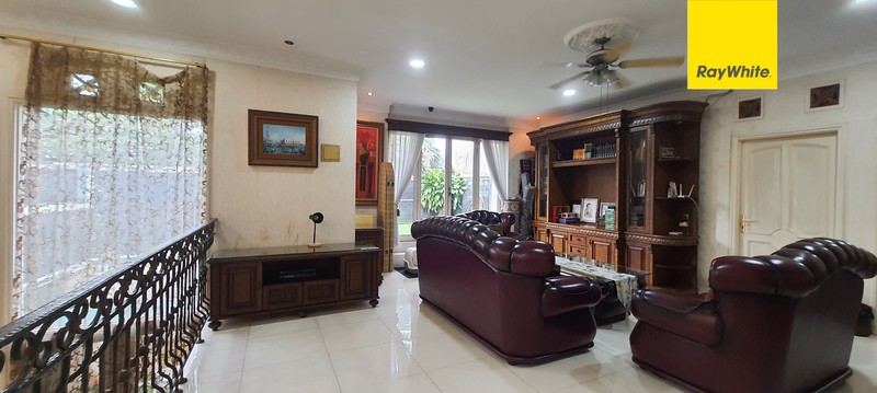 Rumah Nyaman dan Siap Ditempati di Hunian Elite Puri Sriwedari, Cibubur 