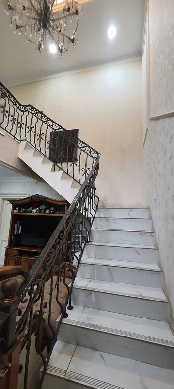 Rumah Nyaman dan Siap Ditempati di Hunian Elite Puri Sriwedari, Cibubur 