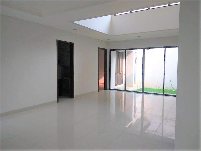 Rumah 2 Lantai di The Eminent BSD Dekat Tol dan Mall