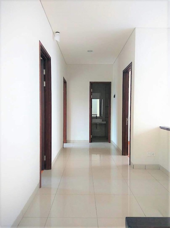 Rumah 2 Lantai di The Eminent BSD Dekat Tol dan Mall