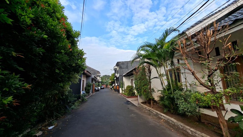Rumah 1 Lantai Bebas Banjir. Lokasi Strategis di Larangan. Dekat Halte Trans Jakarta Petukangan DMASIV.