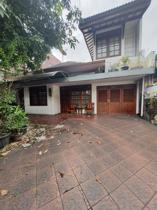 Dijual rumah strategis bisa untuk usaha Jl Cawang Baru Tengah - Jakarta Timur