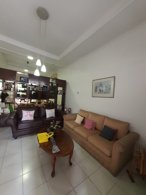 Dijual rumah strategis bisa untuk usaha Jl Cawang Baru Tengah - Jakarta Timur