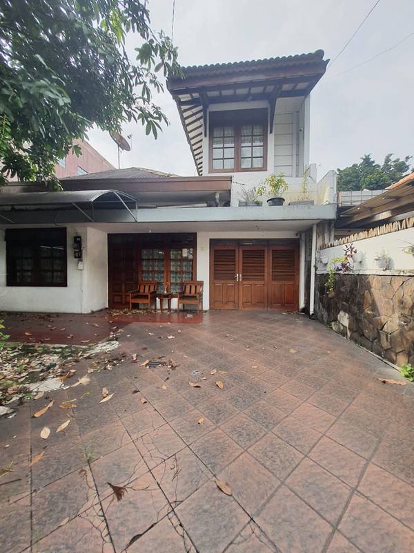 Dijual rumah strategis bisa untuk usaha Jl Cawang Baru Tengah - Jakarta Timur