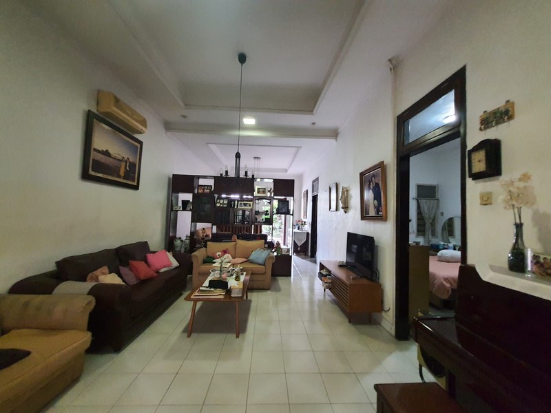 Dijual rumah strategis bisa untuk usaha Jl Cawang Baru Tengah - Jakarta Timur