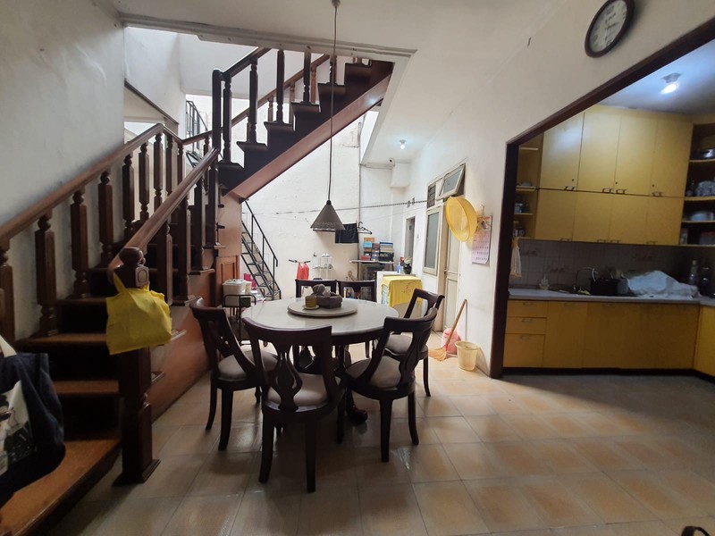 Dijual rumah strategis bisa untuk usaha Jl Cawang Baru Tengah - Jakarta Timur