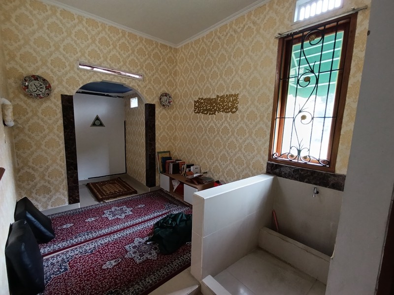 Rumah Mewah 2 Lantai Luas di Komplek Fajar Raya Cimahi - Lingkungan Elite dan Aman 