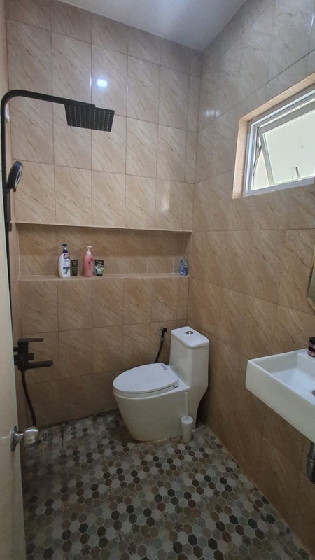 Rumah 2 Lantai Siap Huni dengan Hunian Nyaman dan Asri @Pamulang, Tangerang Selatan