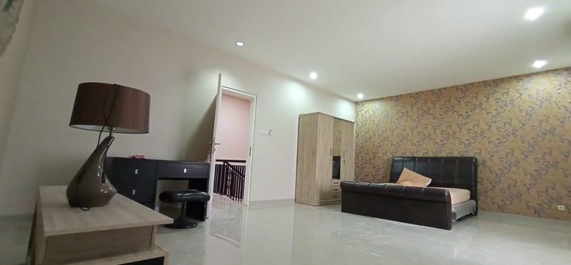 Disewakan Rumah Bagus dengan Kolam Renang - Cipete, Jakarta Selatan