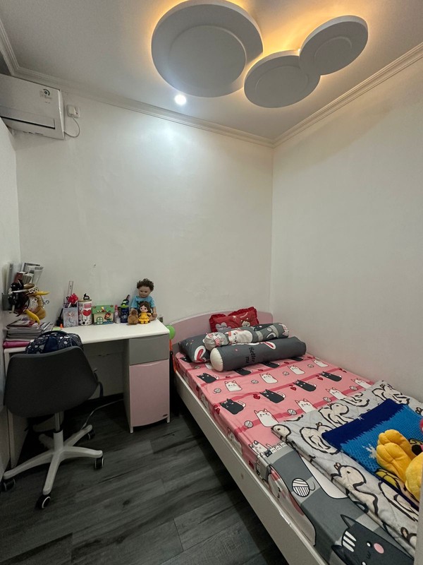 Rumah Modern Full Furnished Dekat Kampus BINUS| Siap Huni | Lokasi Strategis Jakarta Barat