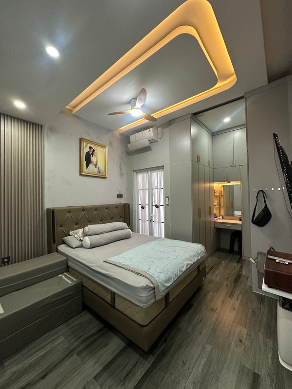 Rumah Modern Full Furnished Dekat Kampus BINUS| Siap Huni | Lokasi Strategis Jakarta Barat