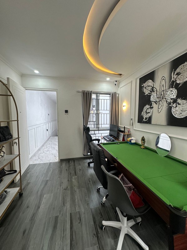 Rumah Modern Full Furnished Dekat Kampus BINUS| Siap Huni | Lokasi Strategis Jakarta Barat