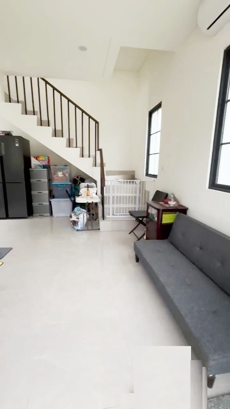 Rumah Minimalis , Brand New, Cantik dalam Cluster keamanan 24 Jam di Ciputat