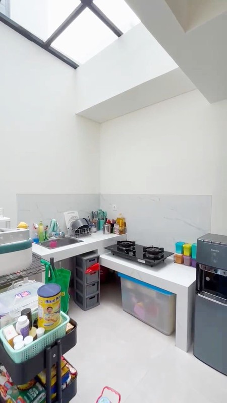 Rumah Minimalis , Brand New, Cantik dalam Cluster keamanan 24 Jam di Ciputat