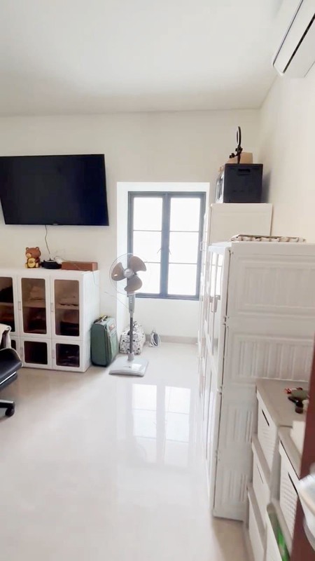 Rumah Minimalis , Brand New, Cantik dalam Cluster keamanan 24 Jam di Ciputat