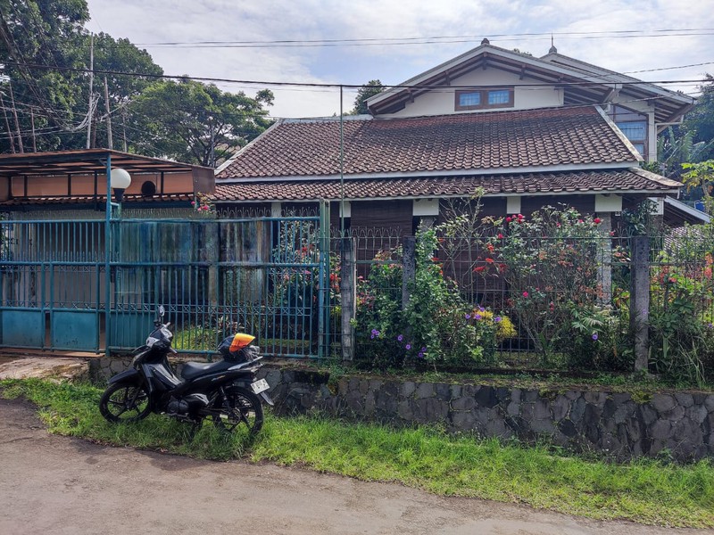 STRATEGIS! Rumah plus Tanah Luas di Bukit Dago, Bandung!