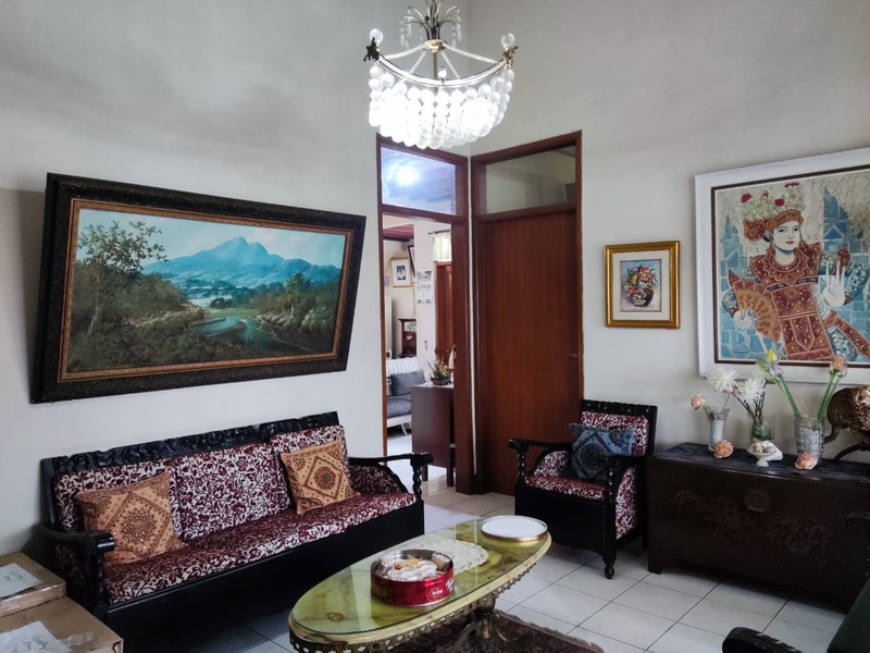 STRATEGIS! Rumah plus Tanah Luas di Bukit Dago, Bandung!