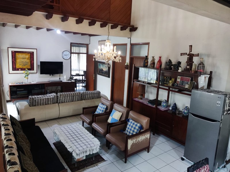 STRATEGIS! Rumah plus Tanah Luas di Bukit Dago, Bandung!