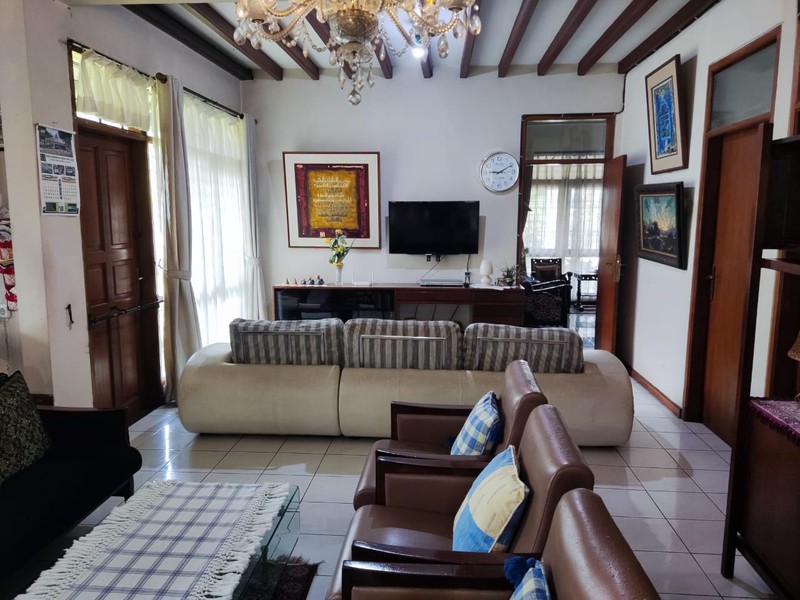 STRATEGIS! Rumah plus Tanah Luas di Bukit Dago, Bandung!