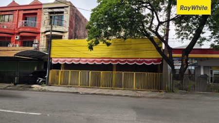 Disewakan Ruko 2 lantai di Jl Barata Jaya Surabaya