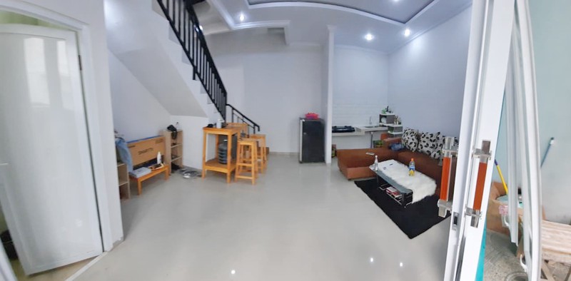 Rumah Modern Minimalis di Sawo Residence, Jagakarsa