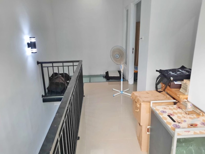 Rumah Modern Minimalis di Sawo Residence, Jagakarsa