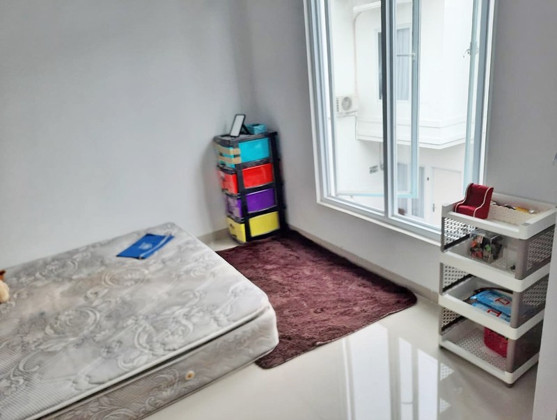 Rumah Modern Minimalis di Sawo Residence, Jagakarsa